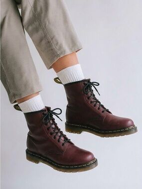 Nanaです。Dr.Martens Dr. Martens | Shoes | Vintage Doc Dr Martens X Nana Burgundy
